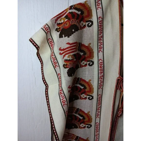 Vtg 1970s Knit Cuauhtemoc Poncho Cream One Size Tribal Boho Fringed Tie Front - Picture 2 of 7